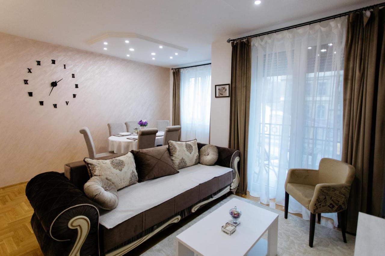 Apartman Kristina 4* Суботица Экстерьер фото