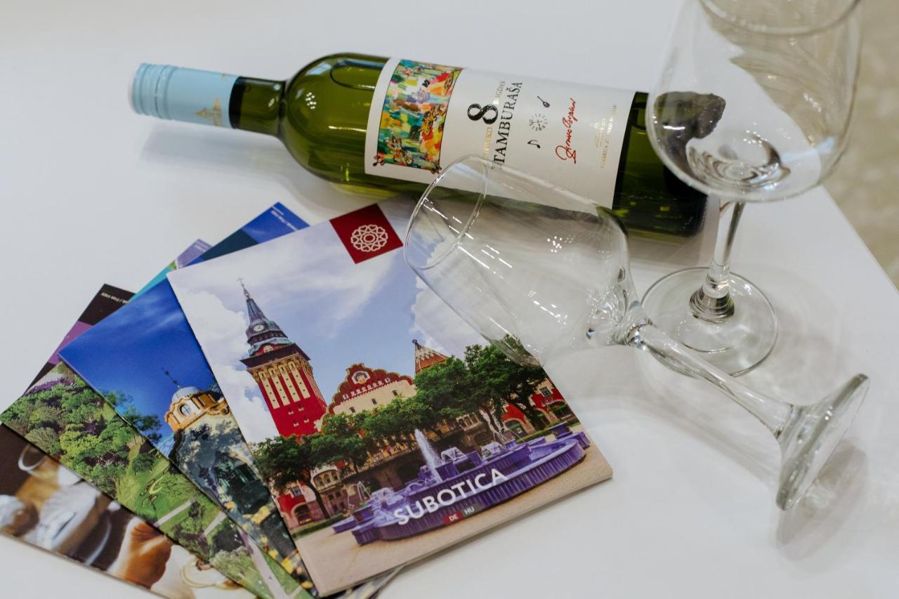 Apartman Kristina 4* Суботица Экстерьер фото