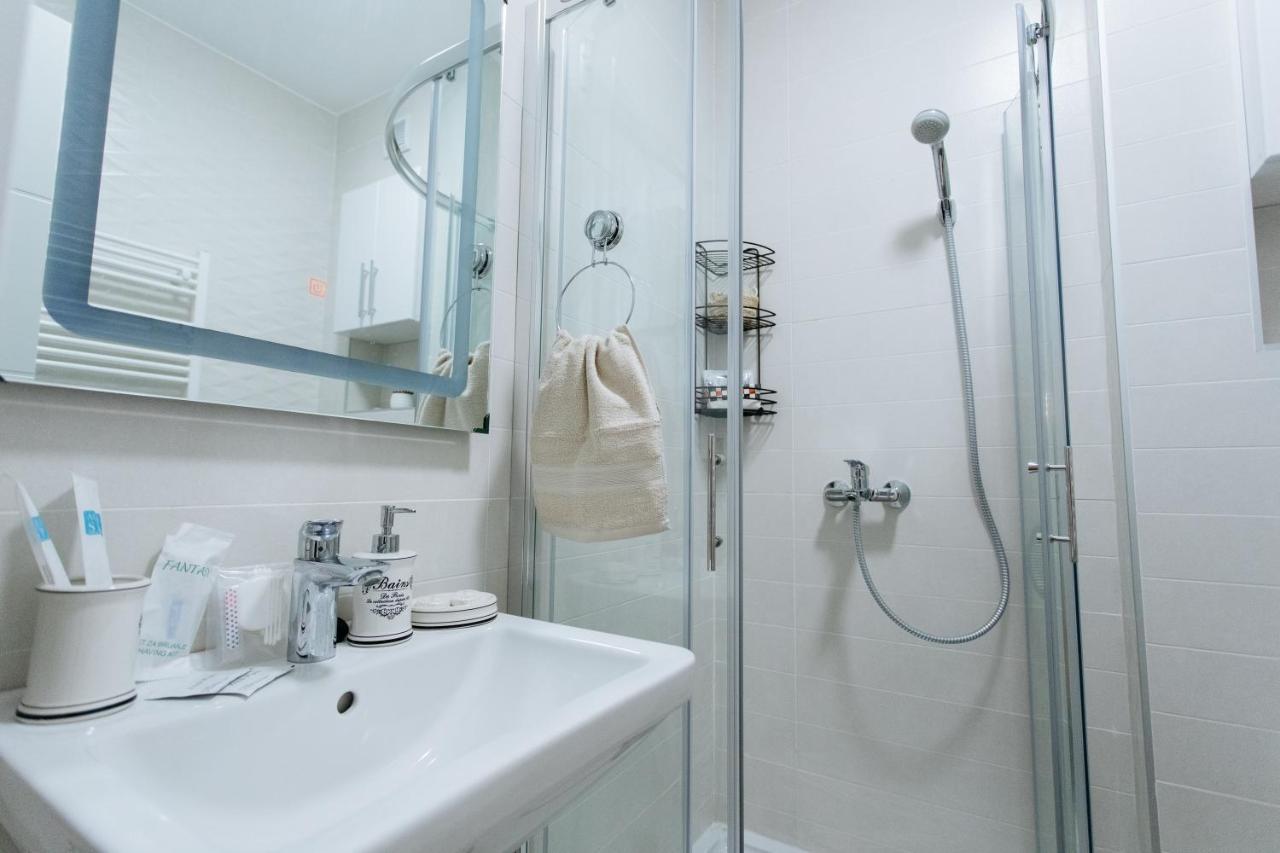 Apartman Kristina 4* Суботица Экстерьер фото